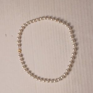 4/$40 White Faux Pearl Necklace